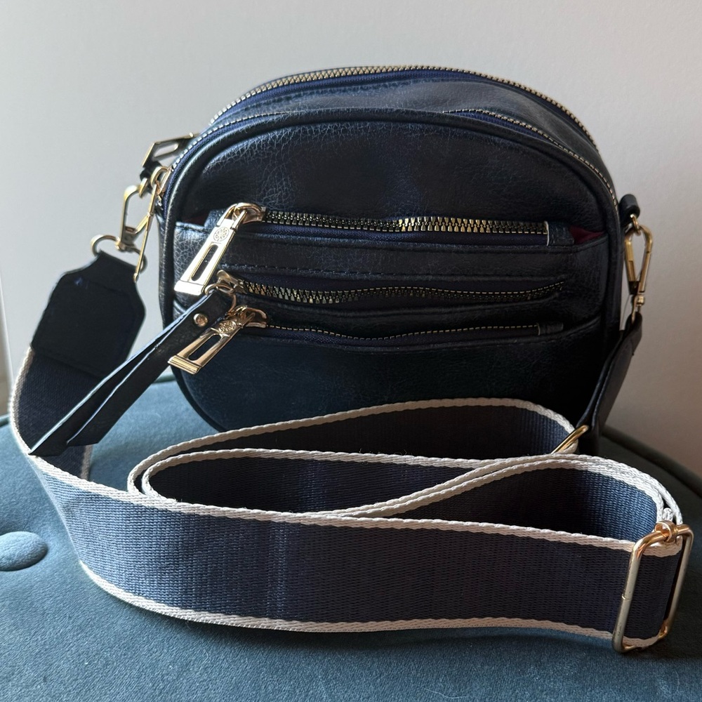 Multi pocket Crossbody travel purse Bag with Gold Accents new